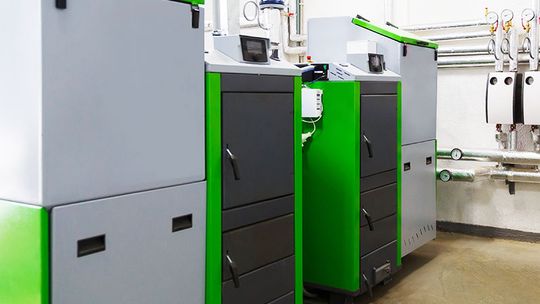 Pompa ciepła czy kocioł na pellet – które ogrzewanie domu jest lepsze?